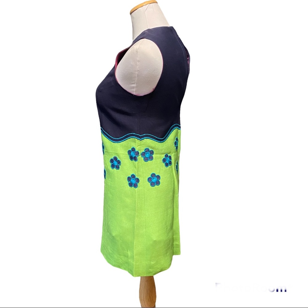 Vintage 60’s  Mod Shift Dress with Embroidered Flowers - Picture 4 of 6